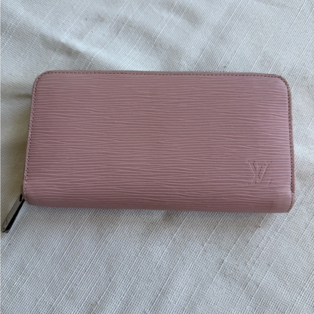 Louis Vuitton Epi Leather Zippy Wallet Pink Authentic
